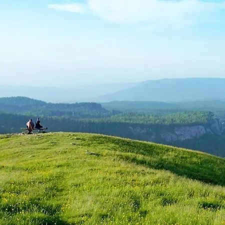 Our Story, Jahorina Daire Pale